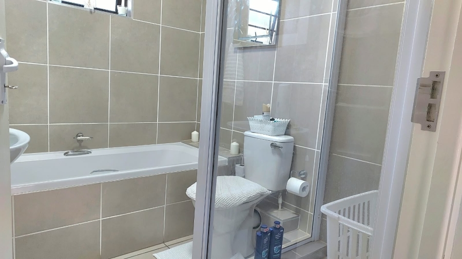 2 Bedroom Property for Sale in Gonubie Eastern Cape